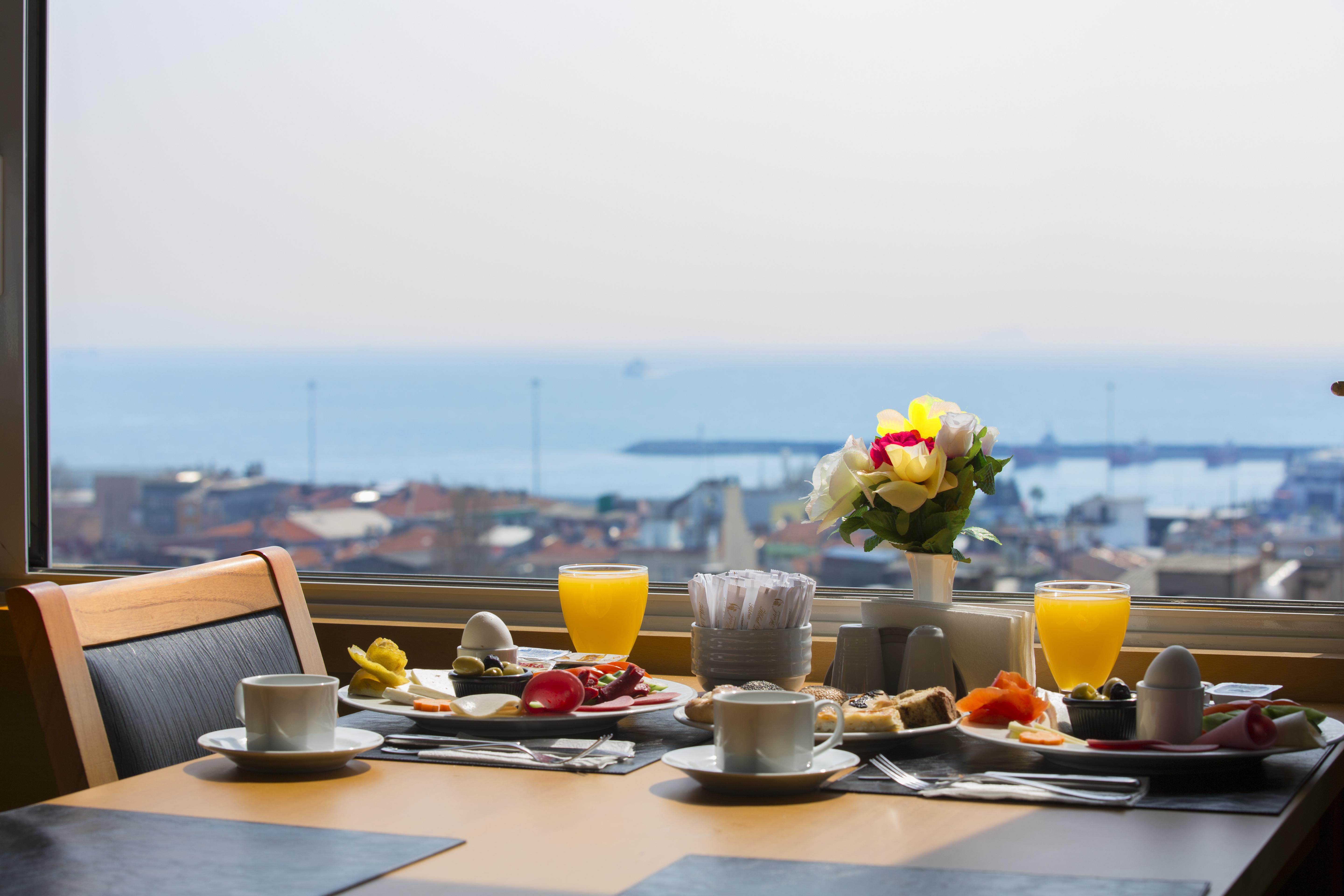 Ilkbal Deluxe &spa 4* Стамбул